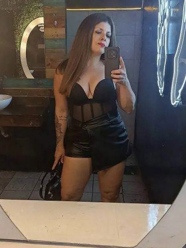 Laure, 39 ans, plan sexe à Saint-Etienne